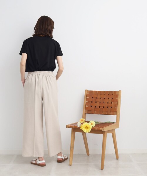 SHOO・LA・RUE（シューラルー）の「◆【接触冷感】とろみ素材で体型カバー 裾タックTシャツ（Tシャツ/カットソー・レディース・ホワイト/ピンク系/ブラック系2/ネイビー系2/ブラック/ネイビー系6/イエロー/チャコールグレー/ナチュラル・00）」の19枚目の写真