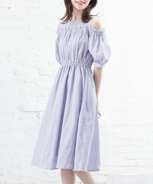 Honeys(ハニーズ)の「肩開きワンピース(ワンピース・レディース・ネイビー系/ラベンダー/ホワイト・S/L/LL/M)」の3枚目の写真