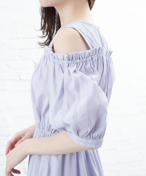 Honeys(ハニーズ)の「肩開きワンピース(ワンピース・レディース・ネイビー系/ラベンダー/ホワイト・S/L/LL/M)」の16枚目の写真