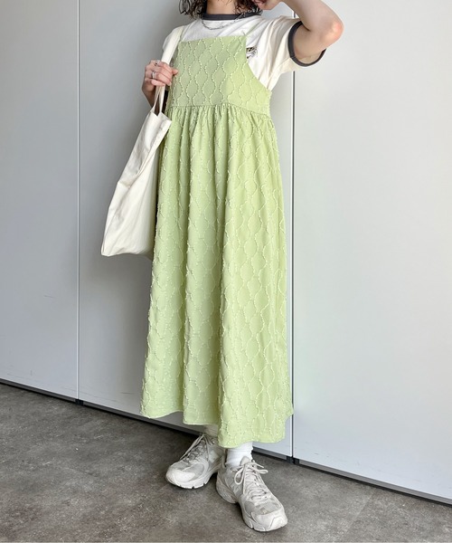 CPCM（シーピーシーエム）の「エンボス刺繍ギャザー切替キャミ