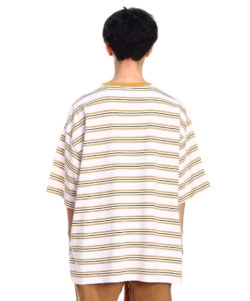 FIRST DOWN（ファーストダウン）の「ボーダー オーバーサイズ ユニセックス Tシャツ（Tシャツ/カットソー・メンズ・ホワイト×ブラック/ブラウン/イエロー・L/M/LL）」の8枚目の写真