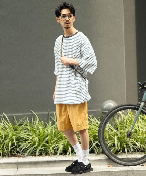 FIRST DOWN（ファーストダウン）の「ボーダー オーバーサイズ ユニセックス Tシャツ（Tシャツ/カットソー・メンズ・ホワイト×ブラック/ブラウン/イエロー・L/M/LL）」の16枚目の写真