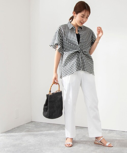 NOLLEY’S（ノーリーズ）の「ラッフルリボンブラウス（シャツ/ブラウス・レディース・ブラック系その他4/ブルー系その他7/ブラック/ホワイト系その他5/オフホワイト/ライトパープル/ブラック系その他3/グリーン/ベージュ/ブラック系その他・38）」の19枚目の写真