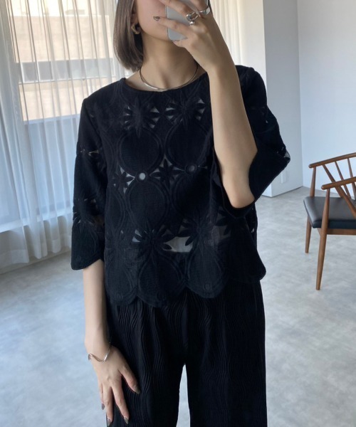 each(イーチ)の「ラッセルレース ポンチョ(Tシャツ/カットソー・レディース・ブラック/アイボリー・FREE)」の19枚目の写真