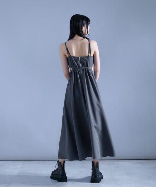 Ellno de Mavie（エルノデメヴィ）の「カットアウトキャミワンピース（ワンピース・レディース・ブラック/ブルーグレー・FREE）」の15枚目の写真