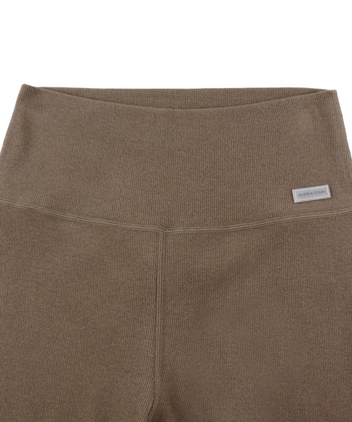 ALEXIA STAM（アリシアスタン）の「Wellness Rib Short Leggings / ショートリブレギンス（その他パンツ・レディース・チャコールグレー/ブラウン/ピンク・S/M/L）」の8枚目の写真