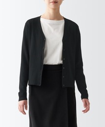 無印良品（ムジルシリョウヒン）の「ＵＶカットリブ編みＶネックカーディガン（カーディガン/ボレロ・レディース）」
