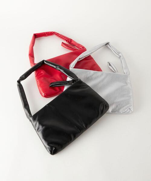 CITEN(シテン)の「<CITEN>グロッシー パデッド ミニバッグ(ハンドバッグ・レディース・ブラック/シルバー/レッド・FREE)」の22枚目の写真