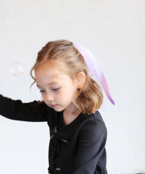 Rora（ローラ）の「シャララ リボン ヘアゴム（ヘアゴム・キッズ・クリーム/ラベンダー/ピンク/ブラック/ネイビー・FREE）」の16枚目の写真