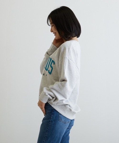 almo（アルモ）の「【CHICHI】PARAMUS LOGO / パラマス ミネソタ アーチロゴ 配色刺繍 クルーネック スウェット(BEY)（スウェット・レディース・グリーン/ネイビー・FREE）」の7枚目の写真