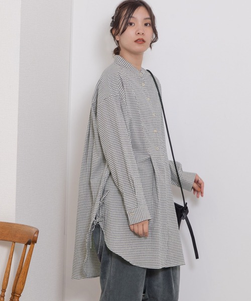 POU DOU DOU（プードゥドゥ）の「ビブヨークサイドリボンチュニック（シャツ/ブラウス・レディース・オフホワイト/ブルー/ネイビー/イエロー・3）」の3枚目の写真