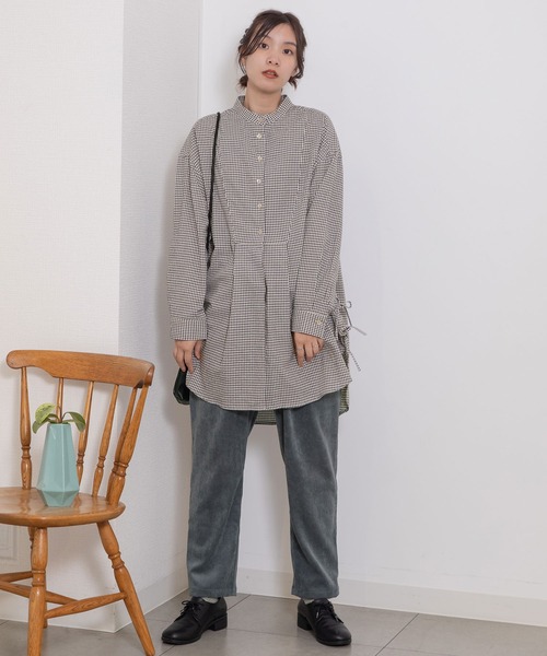 POU DOU DOU（プードゥドゥ）の「ビブヨークサイドリボンチュニック（シャツ/ブラウス・レディース・オフホワイト/ブルー/ネイビー/イエロー・3）」の8枚目の写真