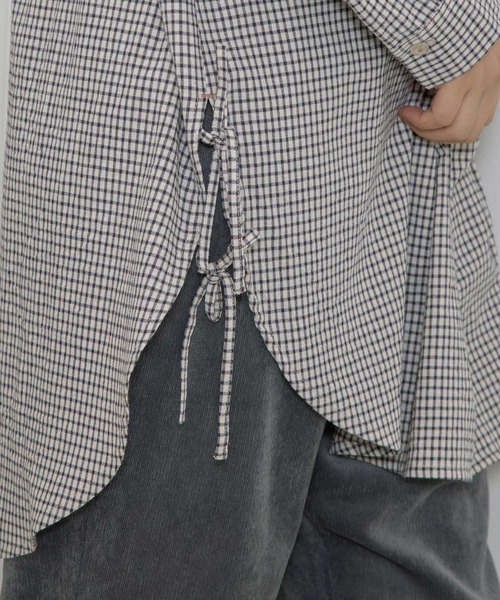 POU DOU DOU（プードゥドゥ）の「ビブヨークサイドリボンチュニック（シャツ/ブラウス・レディース・オフホワイト/ブルー/ネイビー/イエロー・3）」の11枚目の写真