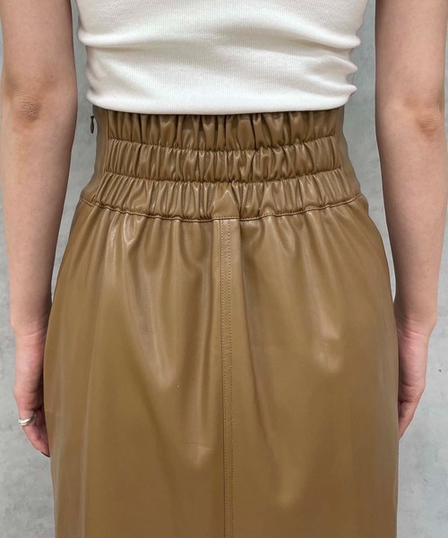 CAPRICIEUX LE'MAGE（カプリシューレマージュ）の「エコレザーIラインスカート（スカート・レディース・モカ/ブラック/ホワイト系その他・38/36）」の9枚目の写真