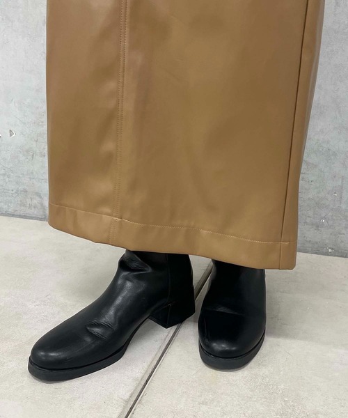 CAPRICIEUX LE'MAGE（カプリシューレマージュ）の「エコレザーIラインスカート（スカート・レディース・モカ/ブラック/ホワイト系その他・38/36）」の5枚目の写真