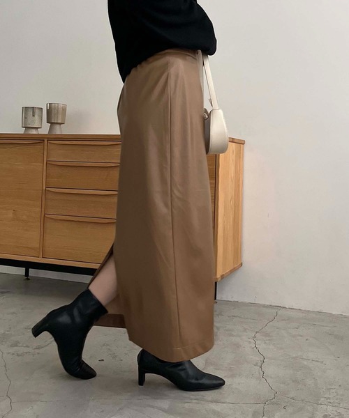 CAPRICIEUX LE'MAGE（カプリシューレマージュ）の「エコレザーIラインスカート（スカート・レディース・モカ/ブラック/ホワイト系その他・38/36）」の19枚目の写真