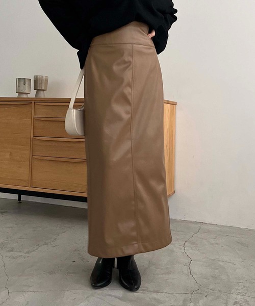 CAPRICIEUX LE'MAGE（カプリシューレマージュ）の「エコレザーIラインスカート（スカート・レディース・モカ/ブラック/ホワイト系その他・38/36）」の21枚目の写真