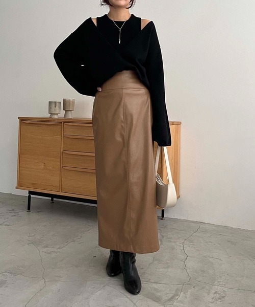 CAPRICIEUX LE'MAGE（カプリシューレマージュ）の「エコレザーIラインスカート（スカート・レディース・モカ/ブラック/ホワイト系その他・38/36）」の18枚目の写真