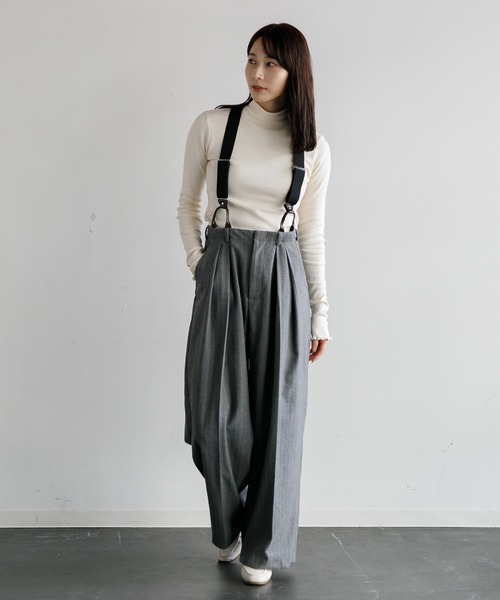 AMERICAN RAG CIE(アメリカンラグシー)の「サスペンダーワイドパンツ(その他パンツ・レディース・グレー/ブラック・36/38)」の19枚目の写真