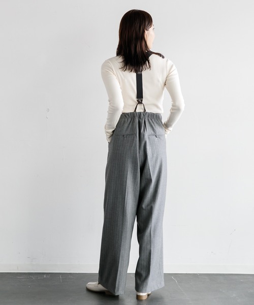 AMERICAN RAG CIE(アメリカンラグシー)の「サスペンダーワイドパンツ(その他パンツ・レディース・グレー/ブラック・36/38)」の22枚目の写真