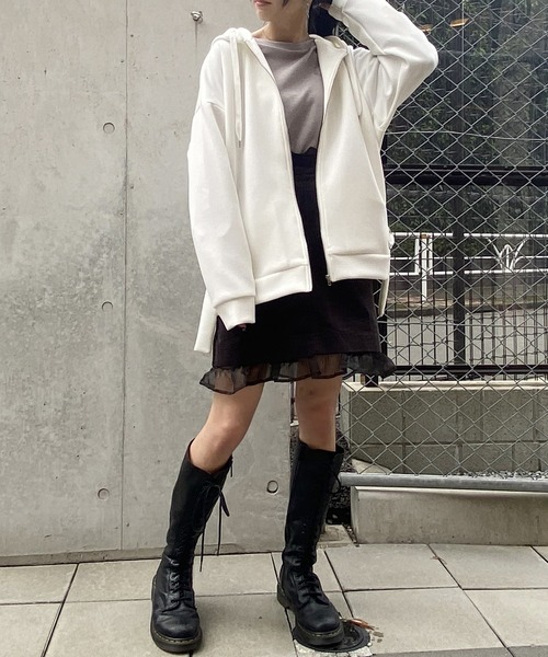 NICOLE CLUB（ニコル　クラブ）の「サイドベルトパーカー（パーカー・レディース・ブラック/オフホワイト・FREE）」の13枚目の写真