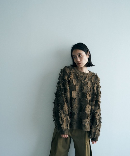 marjour(マージュール)の「FRINGE KNIT(ニット/セーター・レディース・カーキブラウン/アイボリー・M)」の9枚目の写真