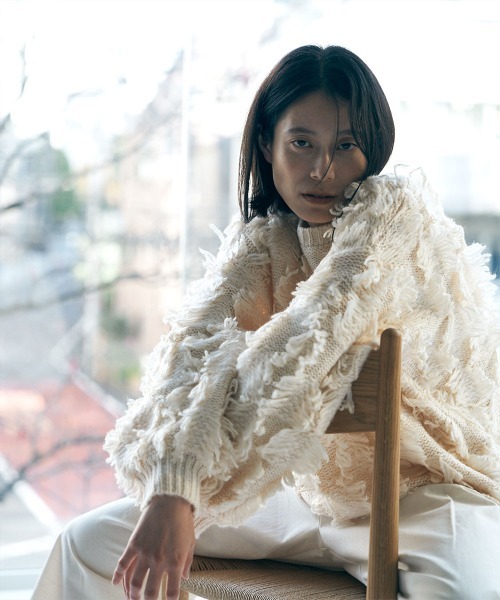 marjour(マージュール)の「FRINGE KNIT(ニット/セーター・レディース・カーキブラウン/アイボリー・M)」の16枚目の写真