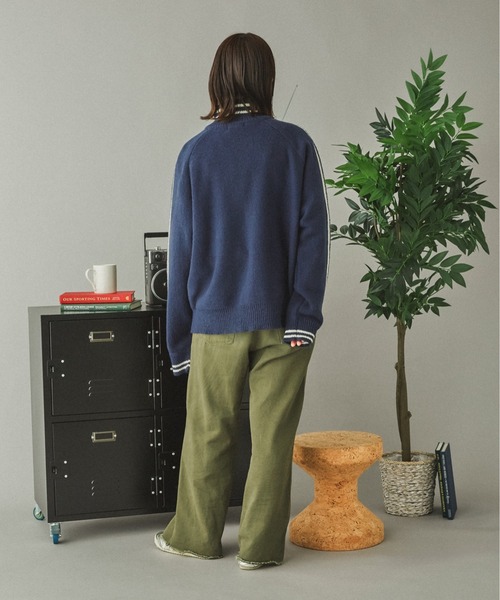 Adoon plain（アドーンプレーン）の「サイドラインドライバーズニット（ニット/セーター・メンズ・ブラック/ネイビー・MEDIUM/LARGE）」の9枚目の写真