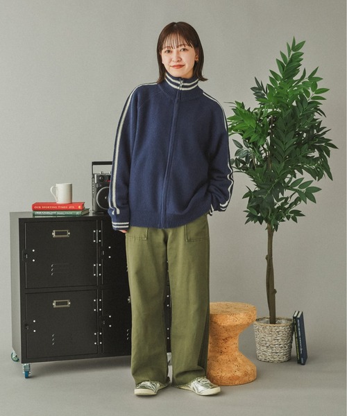 Adoon plain（アドーンプレーン）の「サイドラインドライバーズニット（ニット/セーター・メンズ・ブラック/ネイビー・MEDIUM/LARGE）」の6枚目の写真