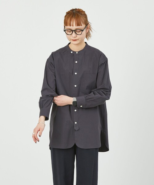 MACKINTOSH PHILOSOPHY（ﾏｯｷﾝﾄｯｼｭ ﾌｨﾛｿﾌｨｰ）の「GREY LABEL バンドカラーシャツ（シャツ/ブラウス・レディース・オフホワイト/ブルー/ブラック・2/6）」の2枚目の写真