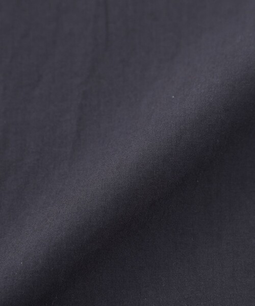 MACKINTOSH PHILOSOPHY（ﾏｯｷﾝﾄｯｼｭ ﾌｨﾛｿﾌｨｰ）の「GREY LABEL バンドカラーシャツ（シャツ/ブラウス・レディース・オフホワイト/ブルー/ブラック・2/6）」の9枚目の写真