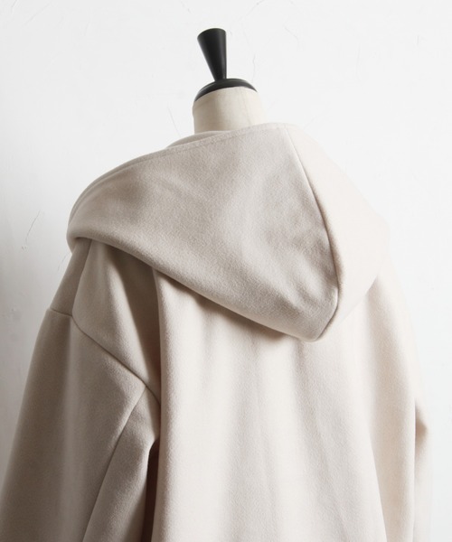tocco closet(トッコ クローゼット)の「【ZOZO限定】オーバーサイズダッフルコート(ダッフルコート・レディース・ブラック/グレー/アイボリー・M)」の15枚目の写真