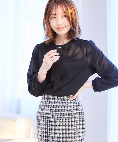 CROSS FUNCTION(クロスファンクション)の「《抗菌防臭・通気性》ボウタイカットソーブラウス【CF/クロスファンクション】(シャツ/ブラウス・レディース・ライトベージュ/ライトグリーン/オフホワイト/ブラック・LL/M/L)」の14枚目の写真