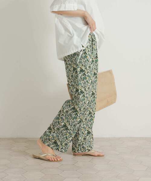 『接触冷感/イージーケア』フラワープリントイージーパンツ