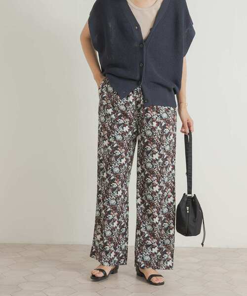 URBAN RESEARCH DOORS（アーバンリサーチドアーズ）の「『接触冷感/イージーケア』フラワープリントイージーパンツ（その他パンツ・レディース・グレー系その他/ホワイト系その他/グリーン系その他/レッド系その他/ブルー系その他/アイボリー・SMALL/MEDIUM）」の20枚目の写真