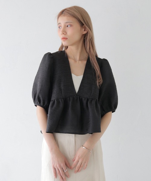 CLEIO(クレイオ)の「【CLEIO】Vネックパフスリーブシアー半袖ブラウス/V-NECK PUFF SLEEVE SHEER BLOUSE/293-11642(シャツ/ブラウス・レディース・オフホワイト/ブラック・FREE)」の15枚目の写真