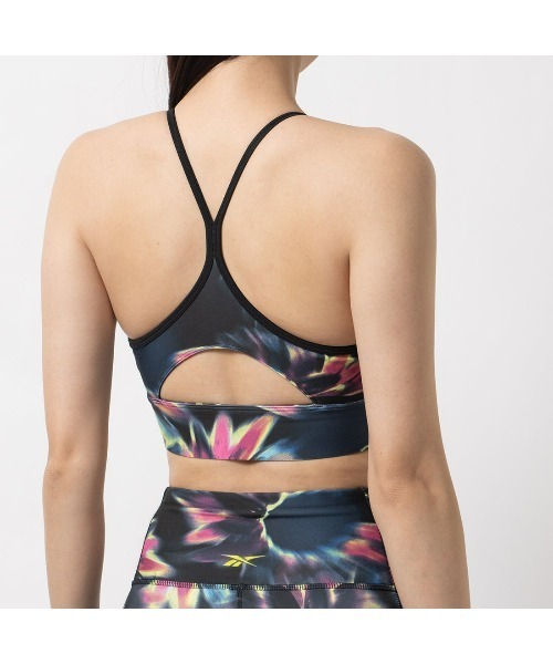 Reebok(リーボック)の「トレイン プリント ブラ / ID TRAIN AOP BRA(スポーツブラ・レディース・グレー系その他/ブラック系その他・X-SMALL/X-LARGE/XX-LARGE/SMALL/MEDIUM/LARGE)」の17枚目の写真