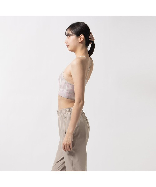 Reebok(リーボック)の「トレイン プリント ブラ / ID TRAIN AOP BRA(スポーツブラ・レディース・グレー系その他/ブラック系その他・X-SMALL/X-LARGE/XX-LARGE/SMALL/MEDIUM/LARGE)」の20枚目の写真