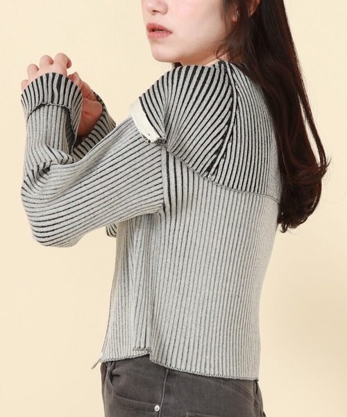 archives(アルシーヴ)の「フロントZIPオーバーカラー二重臼ニット(ニット/セーター・レディース・グレイッシュブルー/ブラック/グリーン/オレンジ・MEDIUM)」の6枚目の写真