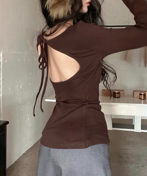 LADY LIKE(レディライク)の「バックリボン開き見せカットトップス(Tシャツ/カットソー・レディース・ブラック/グレー/モカ・M)」の10枚目の写真