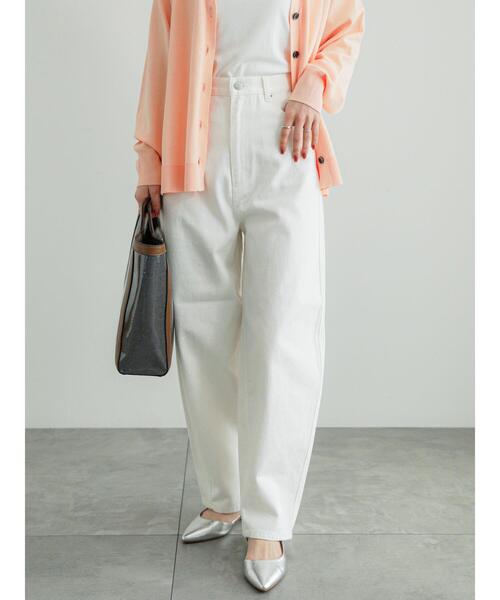 Te chichi（テチチ）の「ホワイトデニムバレルパンツ（デニムパンツ・レディース・ホワイト・M/S）」の2枚目の写真