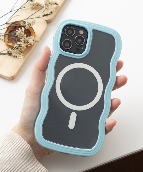 emonique(エモニーク)の「iPhoneケース カバー ウェーブ うねうね magsafe搭載【12/12pro/13/13pro/14/14pro/14promax対応】(スマホケース/カバー・レディース・イエロー/ライトパープル/ホワイト/ピンク/ブルー/ライトブルー/ブラック・iPhone 12/iPhone 12 Pro/iPhone 13/iPhone 13 Pro/iPhone 14/iPhone 14 Pro/iPhone 14 Pro Max)」の5枚目の写真