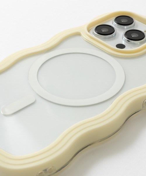 emonique(エモニーク)の「iPhoneケース カバー ウェーブ うねうね magsafe搭載【12/12pro/13/13pro/14/14pro/14promax対応】(スマホケース/カバー・レディース・イエロー/ライトパープル/ホワイト/ピンク/ブルー/ライトブルー/ブラック・iPhone 12/iPhone 12 Pro/iPhone 13/iPhone 13 Pro/iPhone 14/iPhone 14 Pro/iPhone 14 Pro Max)」の20枚目の写真