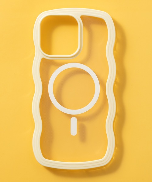 emonique(エモニーク)の「iPhoneケース カバー ウェーブ うねうね magsafe搭載【12/12pro/13/13pro/14/14pro/14promax対応】(スマホケース/カバー・レディース・イエロー/ライトパープル/ホワイト/ピンク/ブルー/ライトブルー/ブラック・iPhone 12/iPhone 12 Pro/iPhone 13/iPhone 13 Pro/iPhone 14/iPhone 14 Pro/iPhone 14 Pro Max)」の8枚目の写真