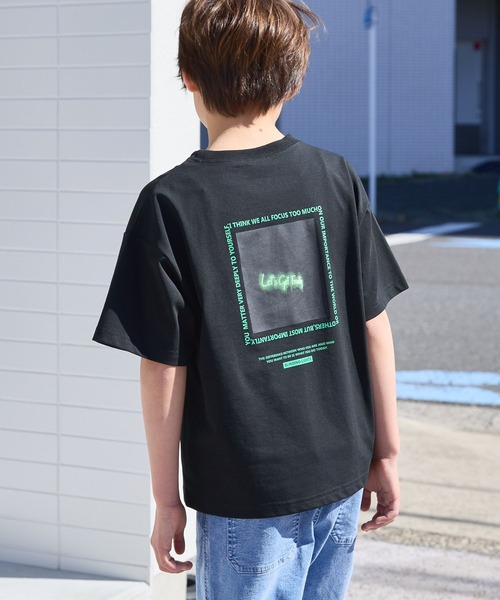 GLOBAL WORK(グローバルワーク)の「ヘビロッTEE/プリント半袖/976050(Tシャツ/カットソー・キッズ・ブラック系/グリーン/ホワイト系4/ブラック系1/ライトグレー系2/ブルー/ホワイト系3/ライトグレー系3/ホワイト系1/ホワイト系2/ブラック系9/グレイッシュベージュ/ホワイト系5/ベージュ系1/チャコールグレー/ホワイト系6/ブラック系8/ホワイト系7/グレー系その他4・130cm/140cm/120cm/160cm/150cm/170cm)」の9枚目の写真