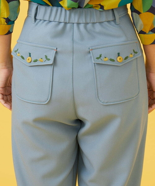 Jocomomola（ホコモモラ）の「TRツイル 刺繍ストレートパンツ（その他パンツ・レディース・ダークインディゴブルー/ベージュ・42/40）」の12枚目の写真