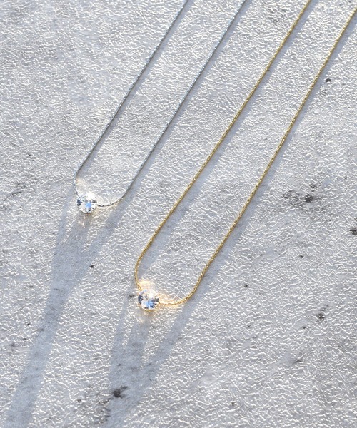 styiro(スタイロ)の「水に強く変色しにくい 金属アレルギー対応 ワンストーンステンレスネックレス(ネックレス・レディース・シルバー/ゴールド・FREE)」の5枚目の写真