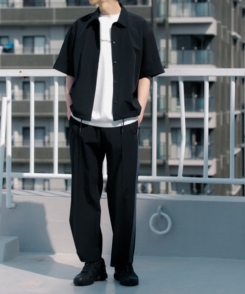 Uiscel（ユイセル）の「Uiscel　4wayストレッチコーチシャツジャケット（ナイロンジャケット・メンズ・ブラック/ブルー・MEDIUM/LARGE）」の7枚目の写真