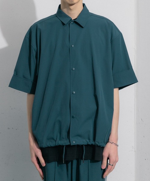 Uiscel（ユイセル）の「Uiscel　4wayストレッチコーチシャツジャケット（ナイロンジャケット・メンズ・ブラック/ブルー・MEDIUM/LARGE）」の14枚目の写真