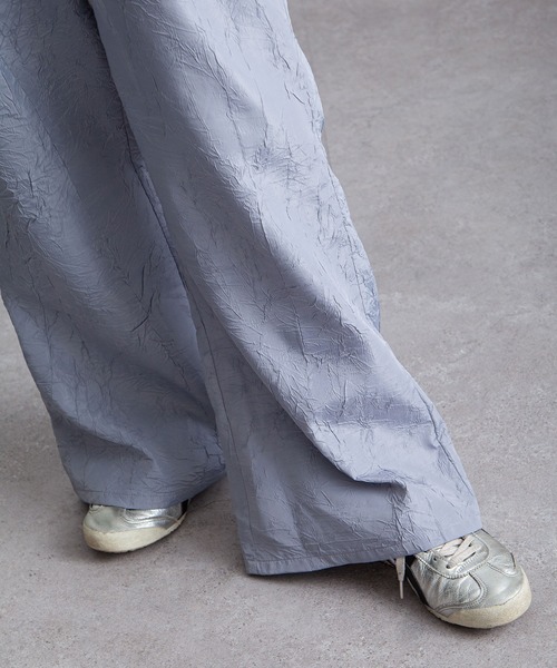 NILWAY（ニルウェイ）の「ワッシャー加工フレアパンツ/ワッシャーデザインフレアベルボトムパンツ（その他パンツ・メンズ・ライトグレー/ブラック・SMALL/LARGE/MEDIUM）」の8枚目の写真